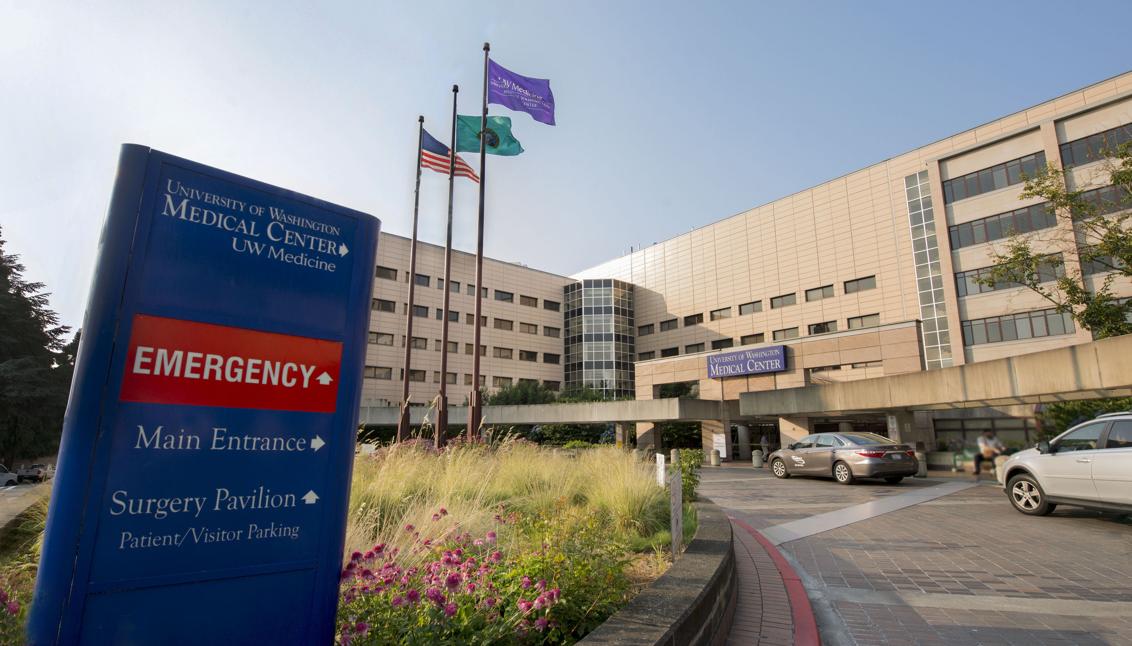 Image of UWMedical Center Montlake Entrance